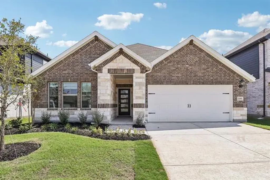 3309 Pat Mayse Drive, Farmersville