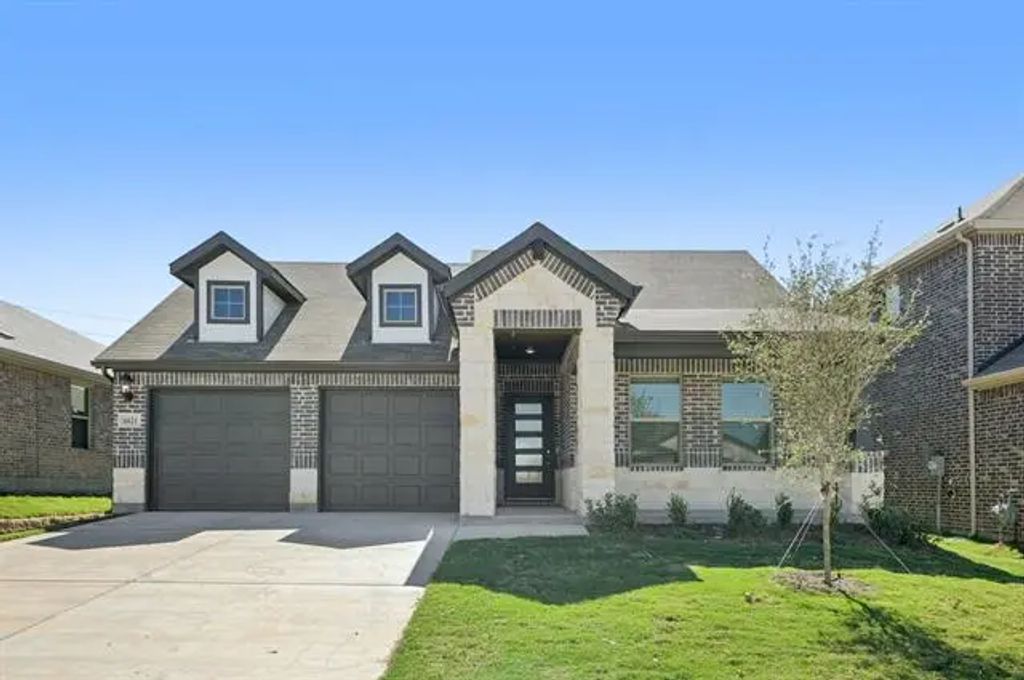 6621 Valley Lake Lane, Fort Worth