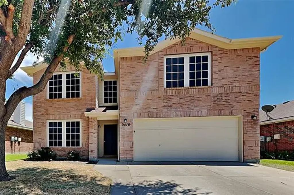 9416 Pastime Court, Fort Worth