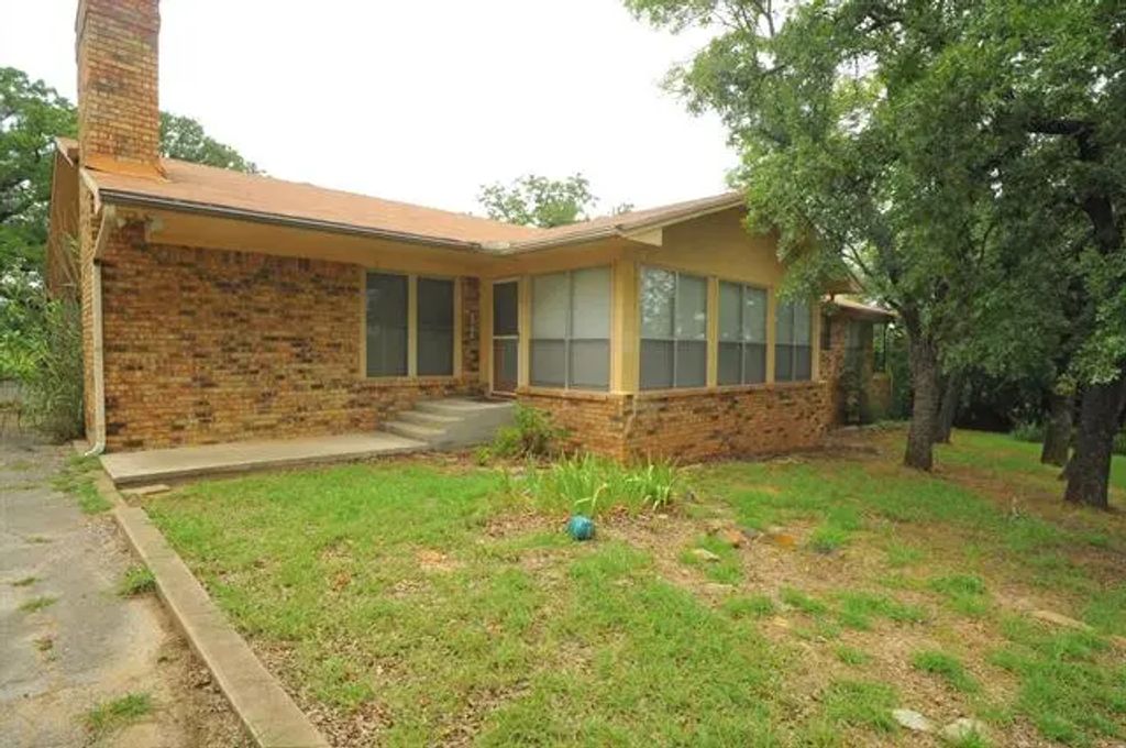 305 Shady Oaks Drive, Runaway Bay