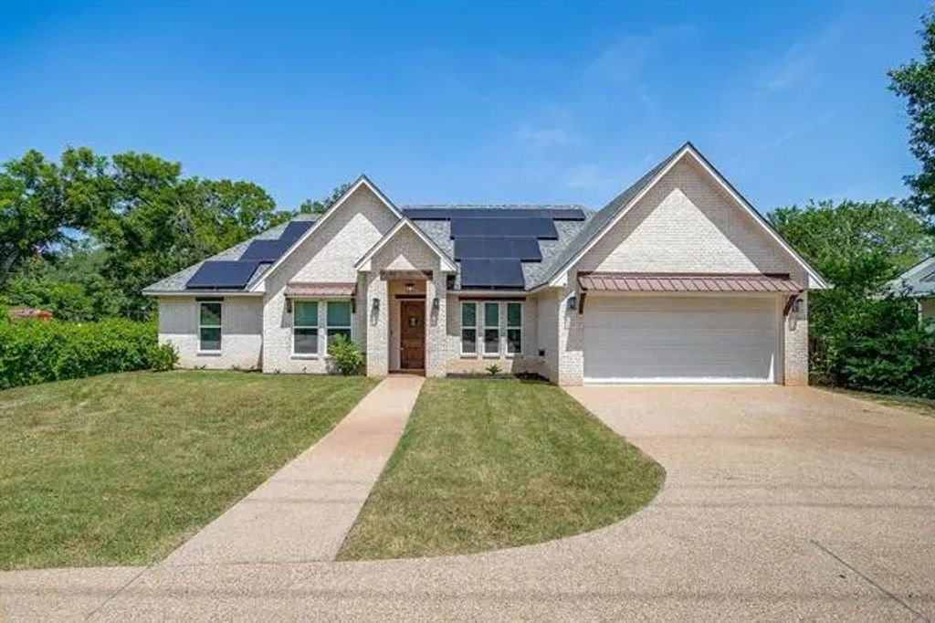3103 Park Lake Drive, Waco