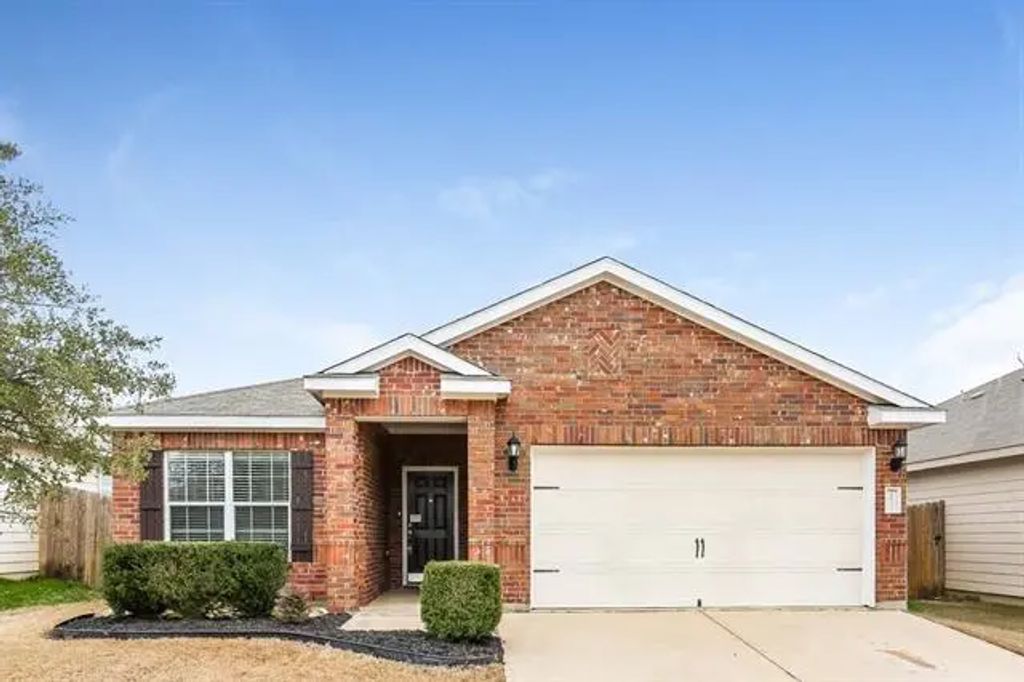 2033 Pine Knoll Way, Anna