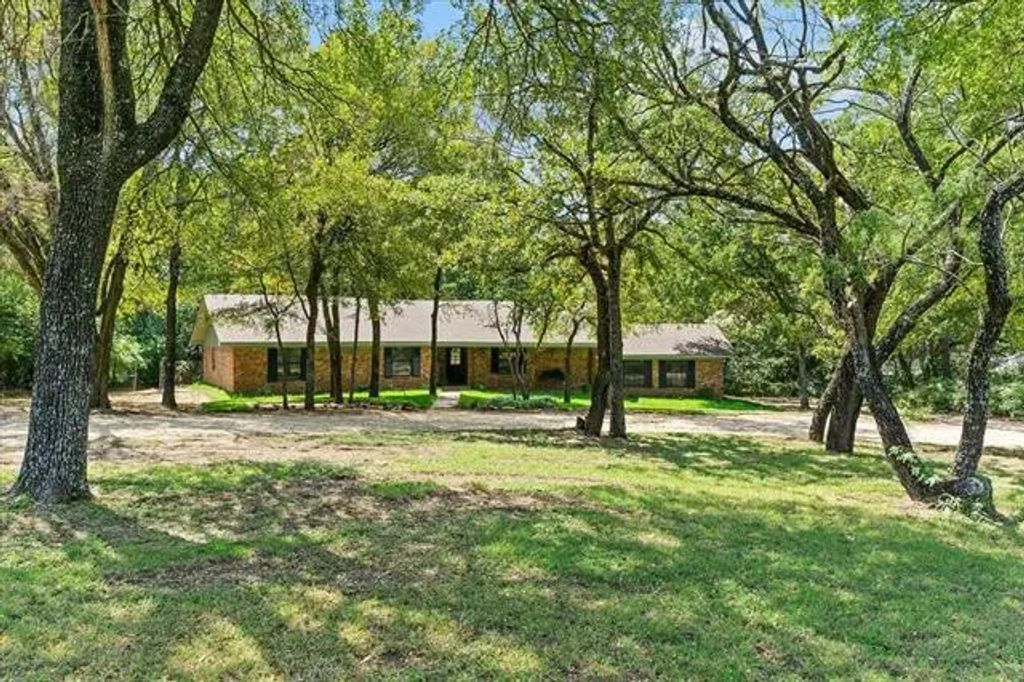 3700 Nw County Road 0016, Corsicana