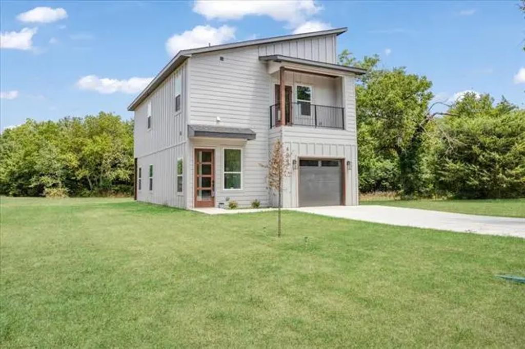 408 E Grayson, Leonard