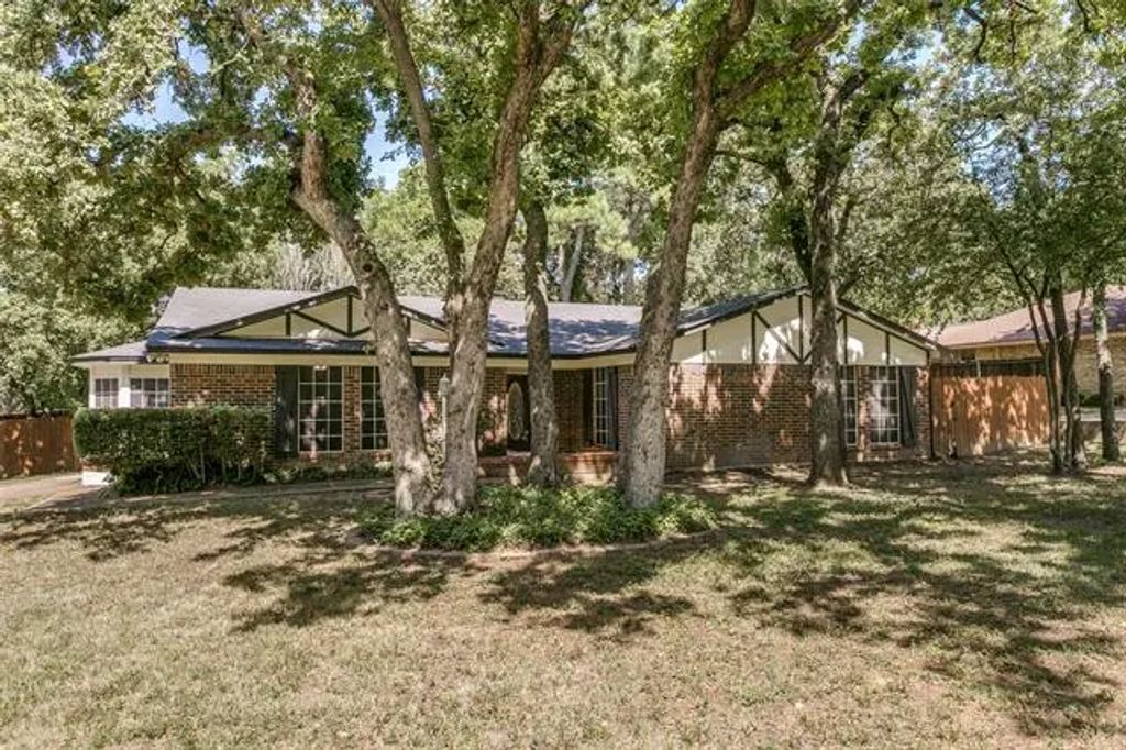 3910 Kelsey Court, Grapevine