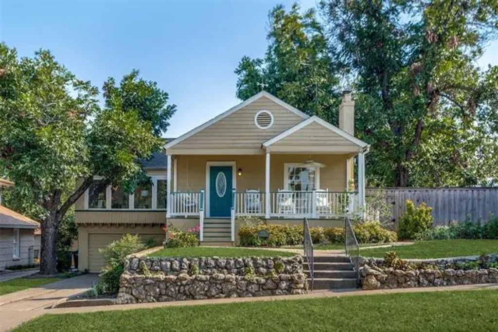 4117 Locke Avenue, Fort Worth