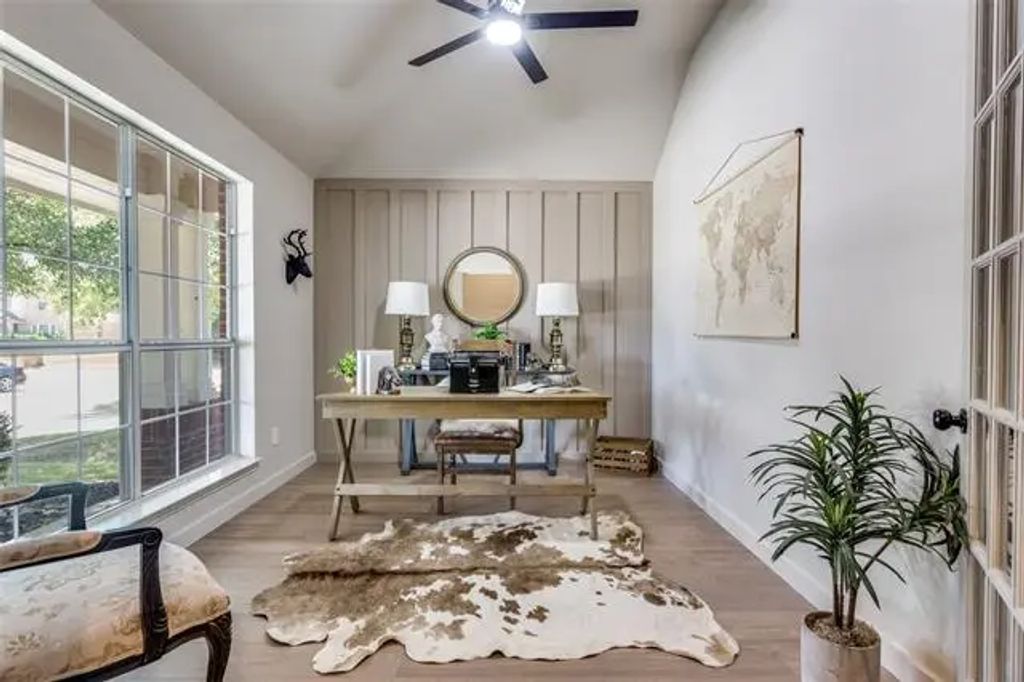 9220 Vineyard Lane, Fort Worth