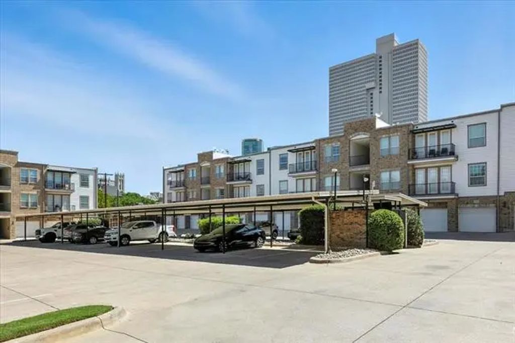 950 Henderson Street 1204, Fort Worth