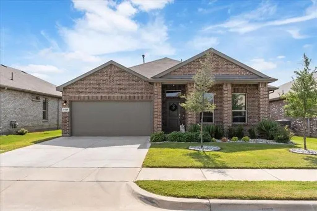 2429 Moon Ranch Drive, Weatherford