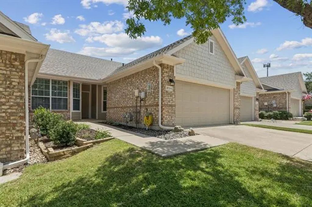 3120 Apple Tree Drive, Plano