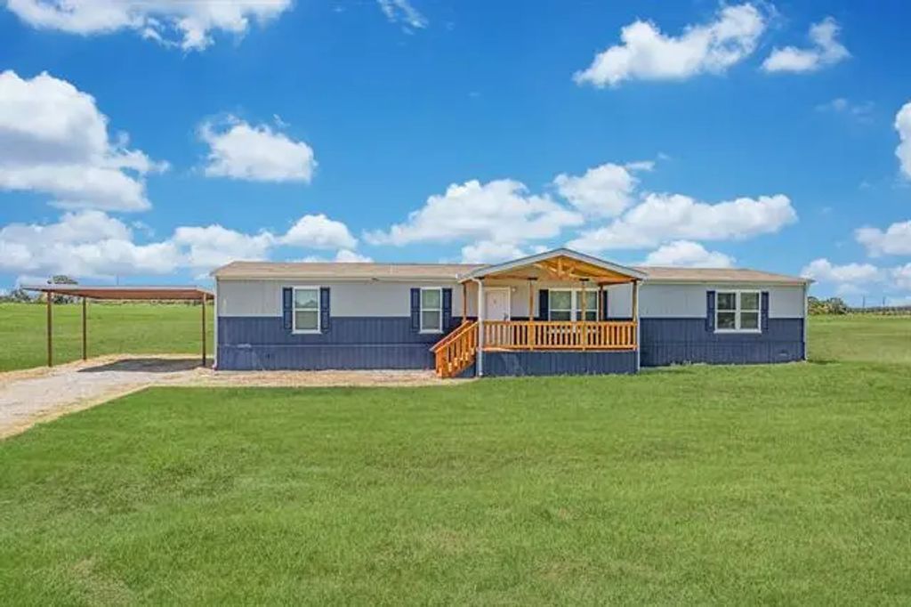 1220 County Road 2475, Alvord