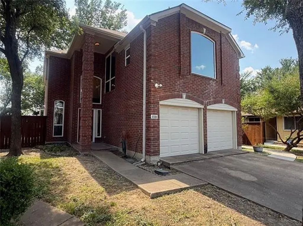 4801 Tree Top Lane, Garland