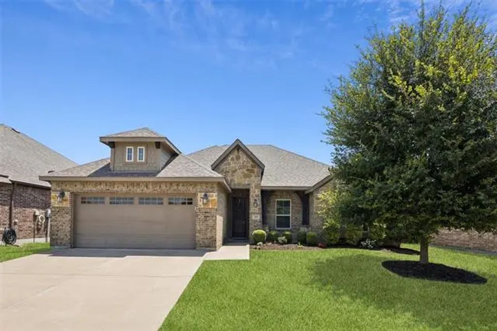 320 Haven Road, Waxahachie