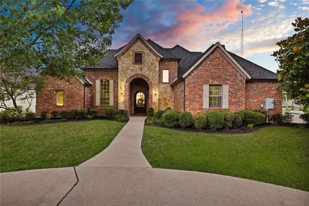 11675 County Road 354, Terrell