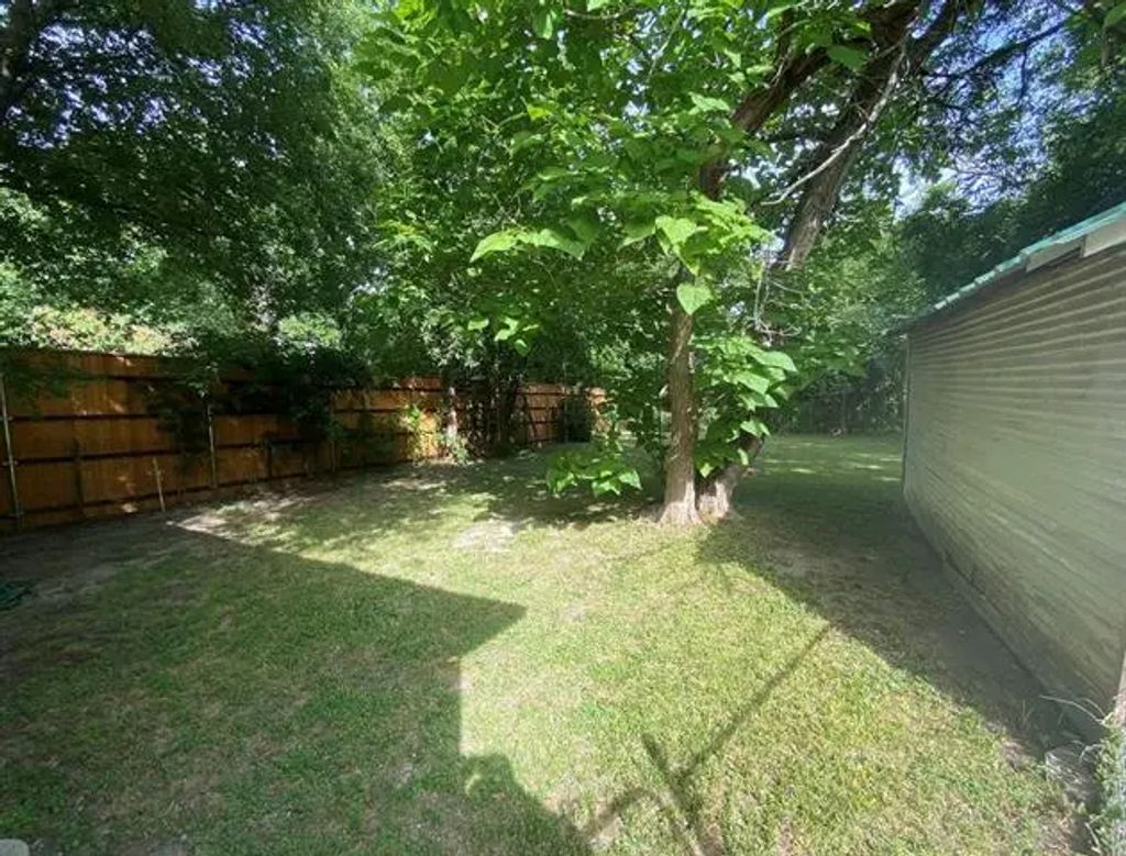 9026 San Benito Way, Dallas