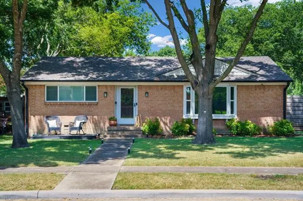 204 S Grove Road, Richardson