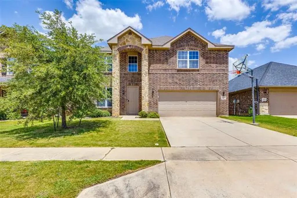 2221 Juarez Drive, Fort Worth