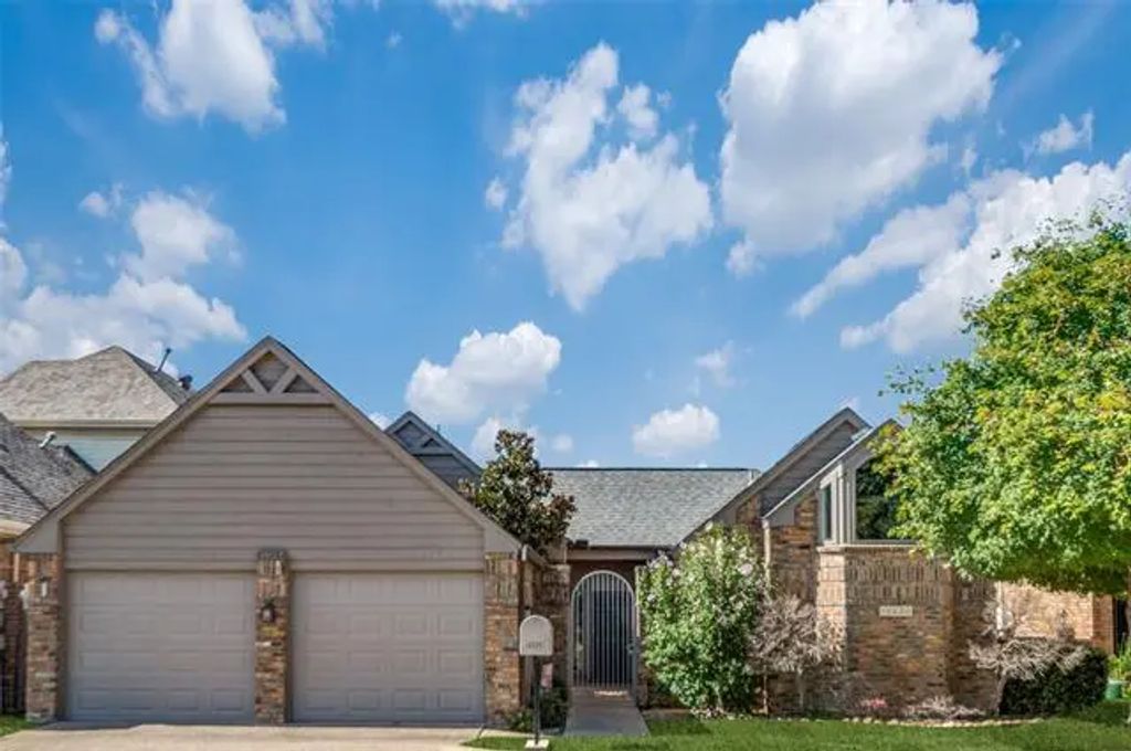 16020 Chalfont Circle, Dallas