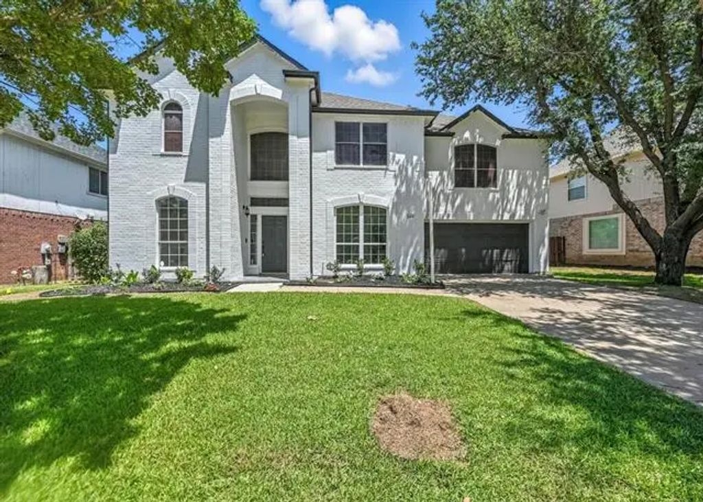 2113 Rustic Ridge Drive, Keller