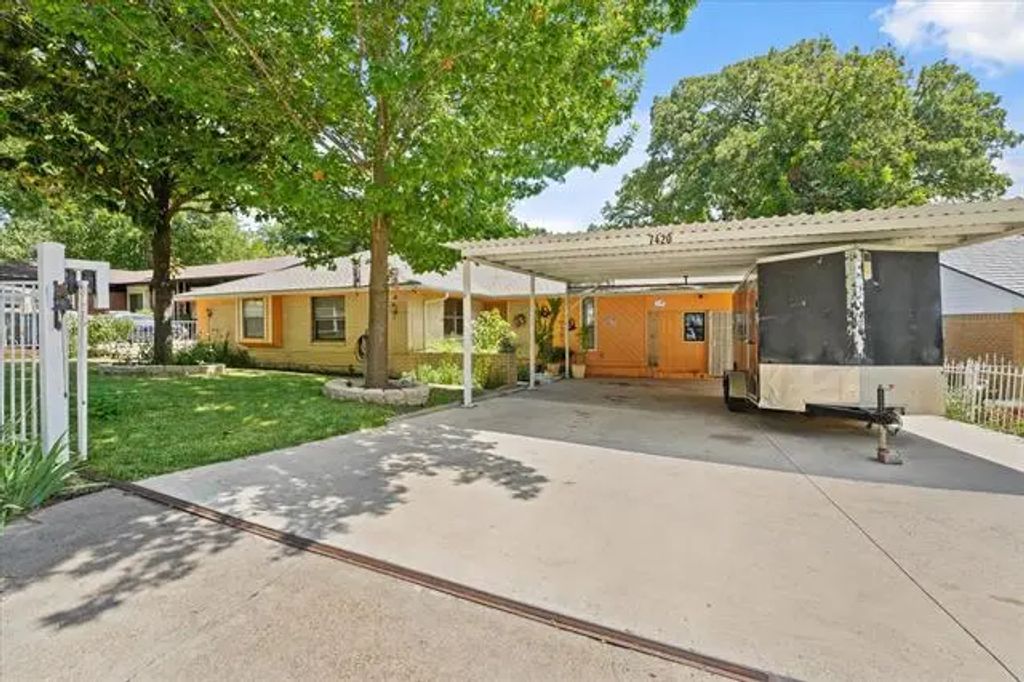 7420 Claymont Drive, Dallas