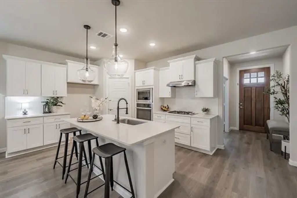 1208 Coralberry Drive, Northlake