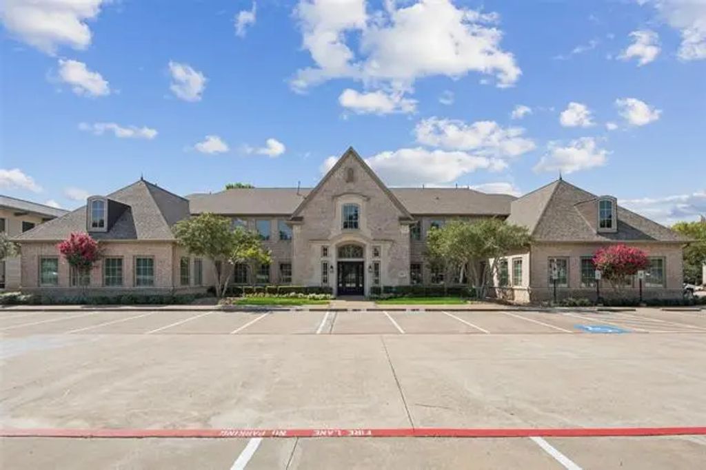 5808 W Plano Parkway, Plano