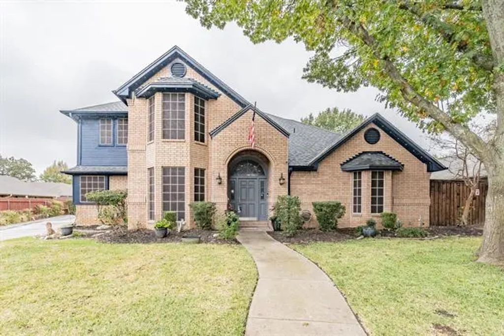 6901 Blake Drive, Arlington