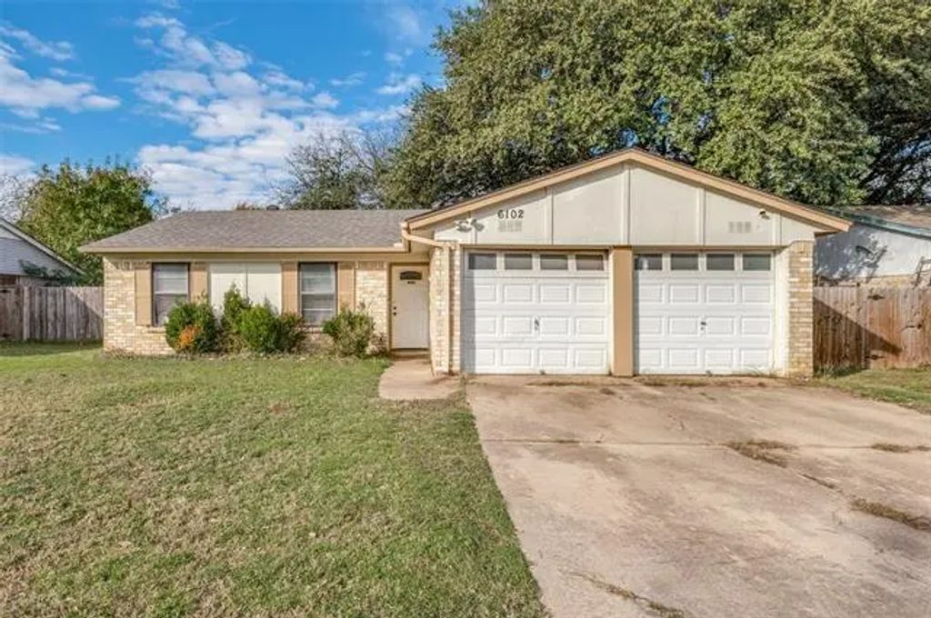 6102 Kelly Elliott Drive, Arlington