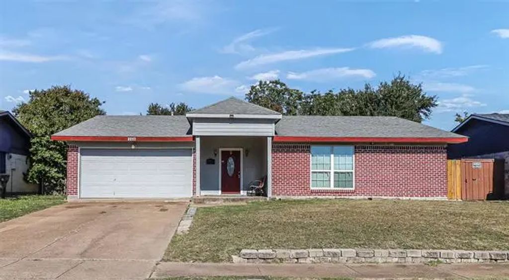 3217 Lariat Lane, Garland