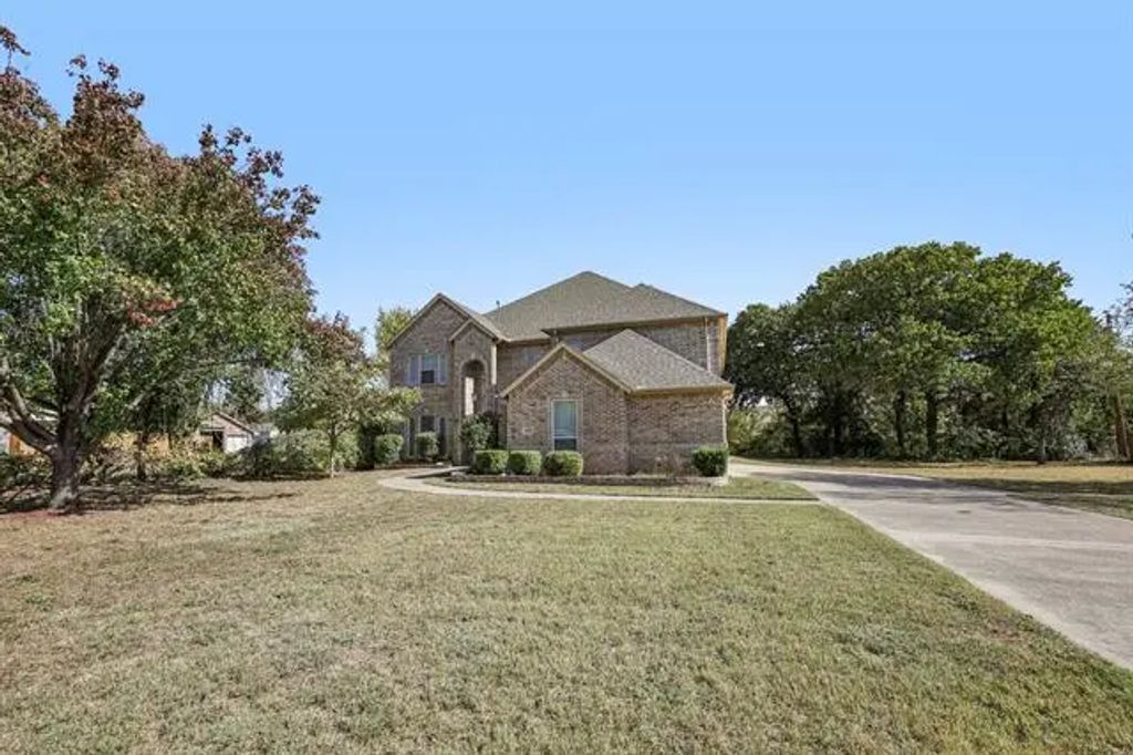 6400 Rogers Drive, North Richland Hills