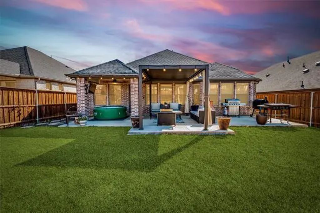 10636 Enchanted Rock Way, Fort Worth