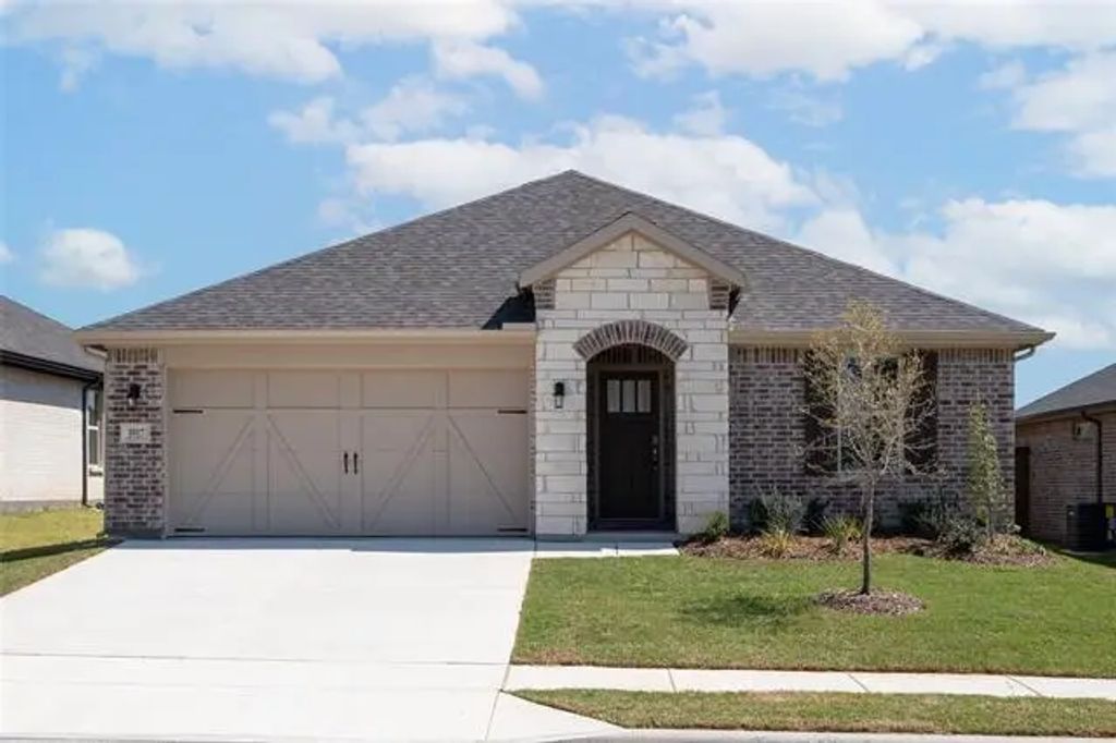 3917 Malachite Drive, Celina