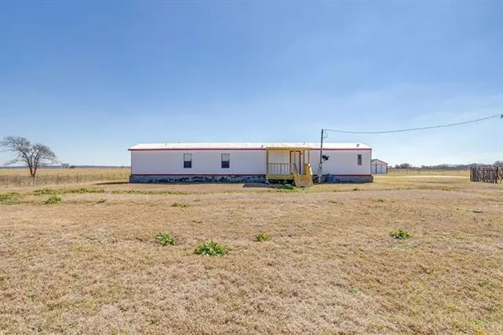 4252 Fm 67, Grandview