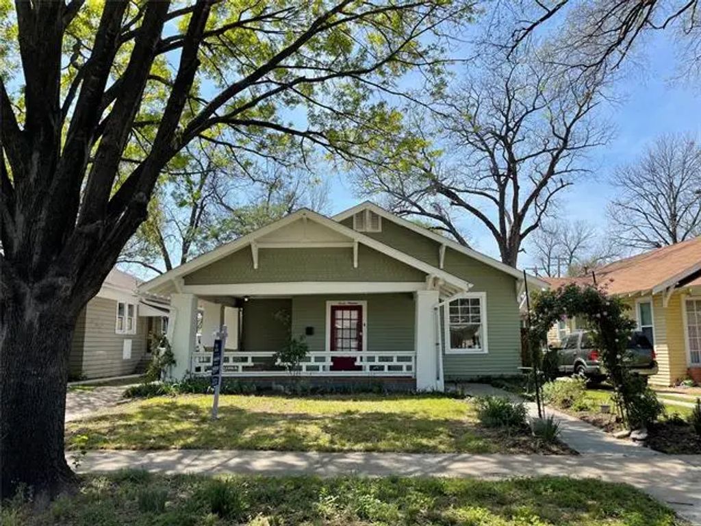 719 Dumont Street, Dallas