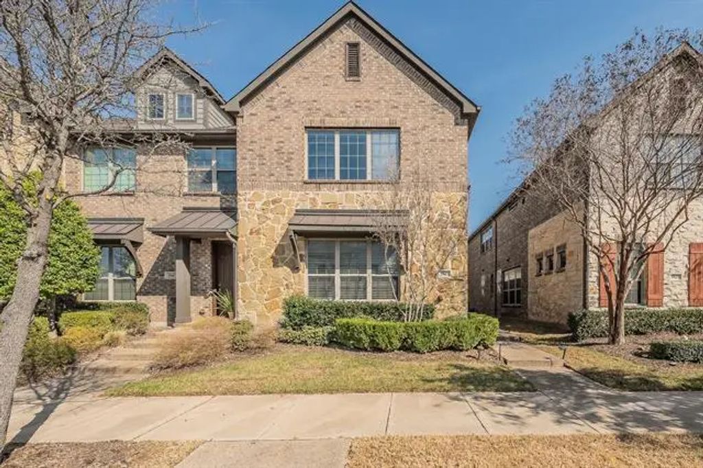 3945 Cascade Sky Drive, Arlington