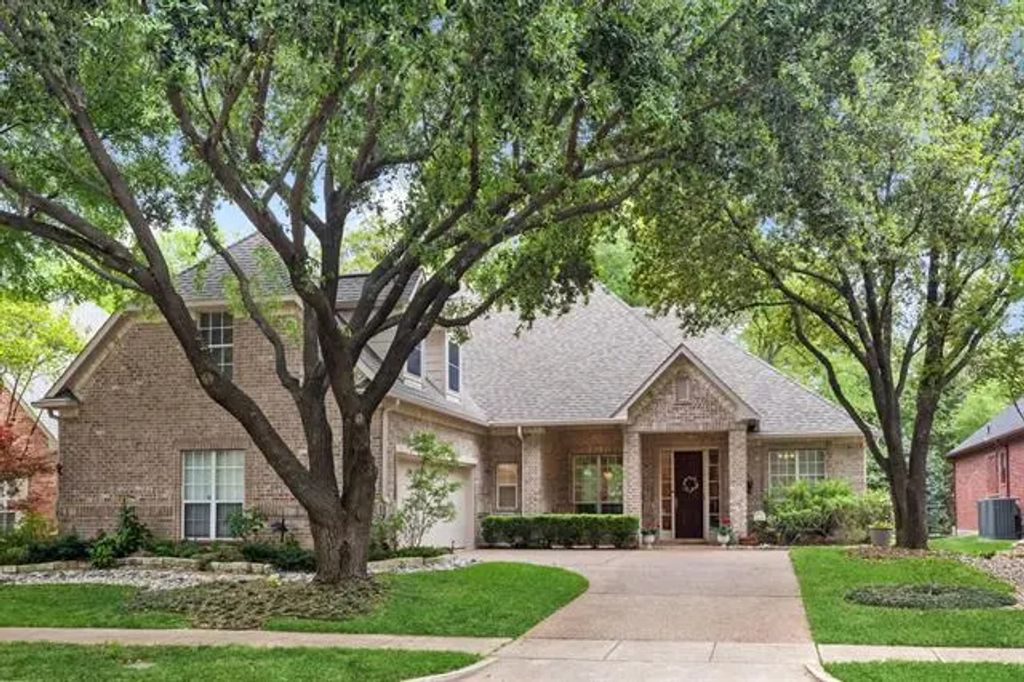 1210 Creekwood Drive, Garland
