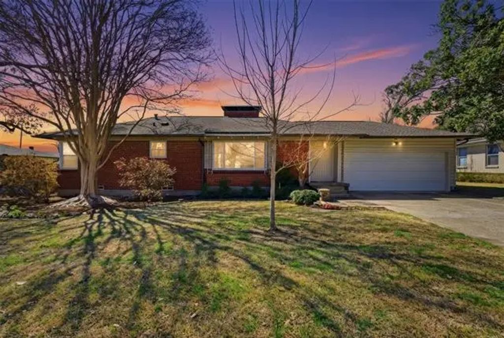 543 Aqua Drive, Dallas