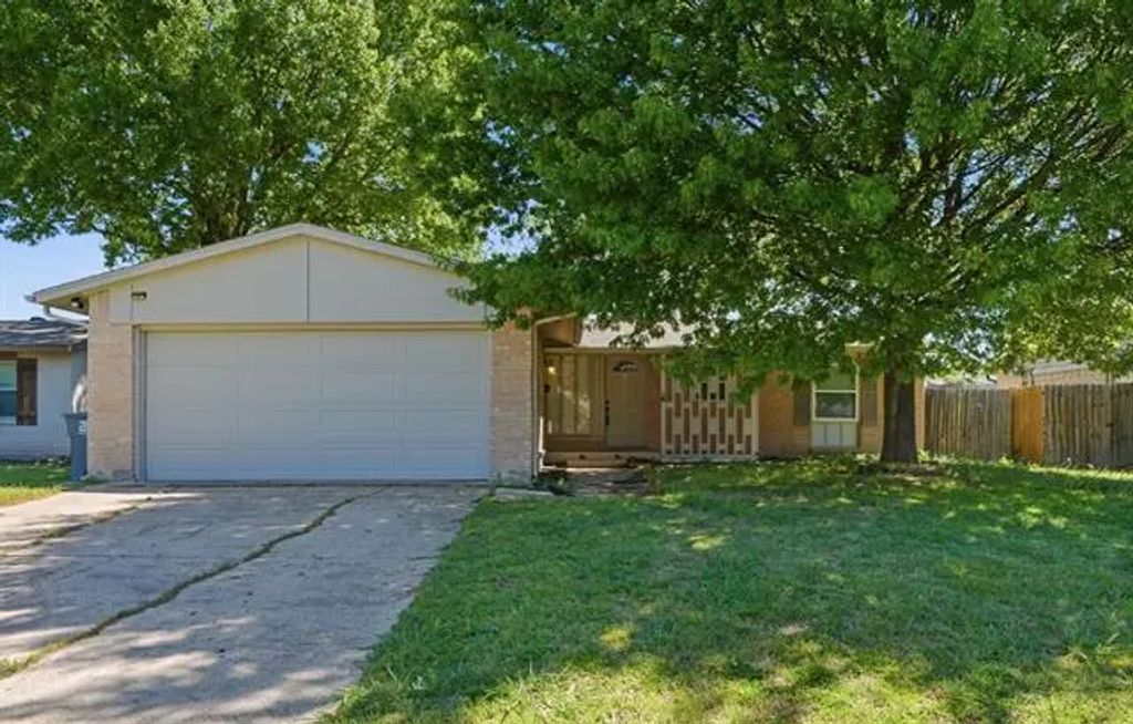 8660 Kingspoint Drive, Dallas