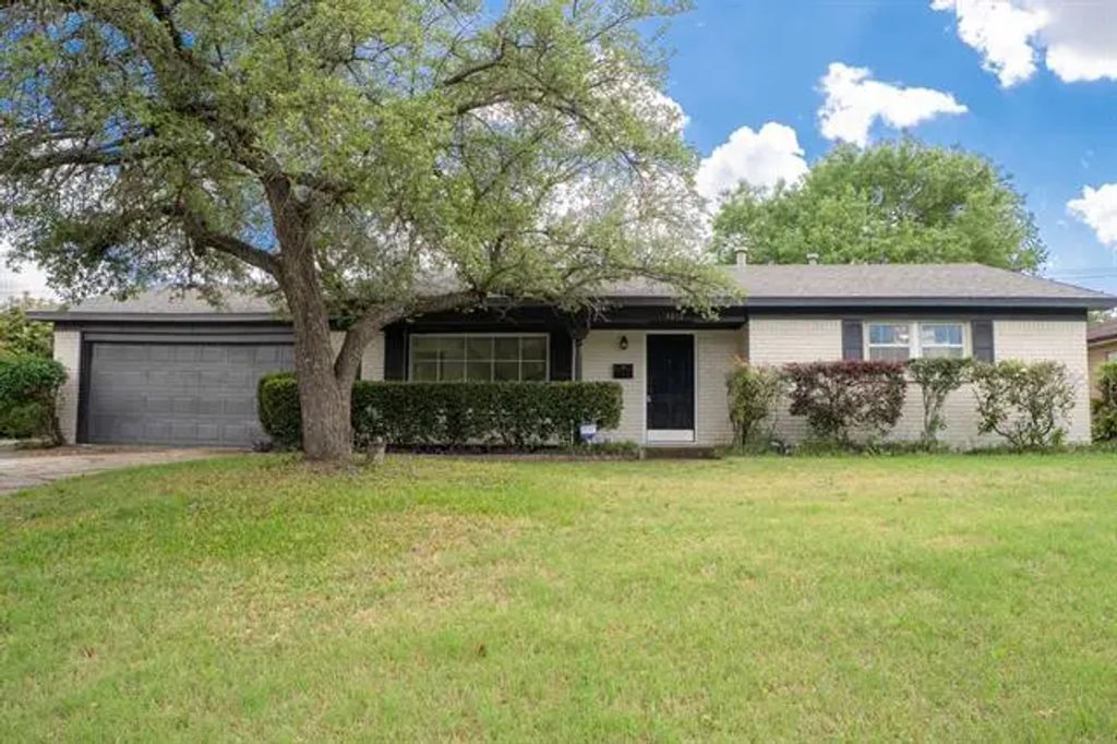 4013 Wedgworth Road S, Fort Worth