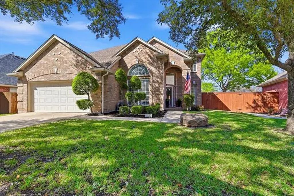 2215 Graystone Court, Keller