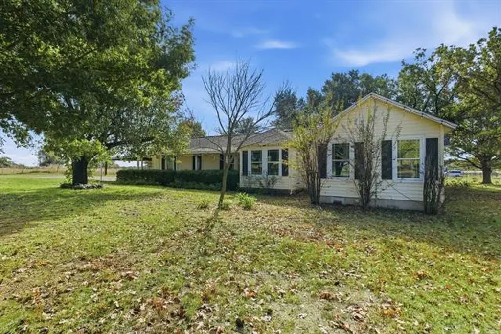3420 Springfield Road, Springtown