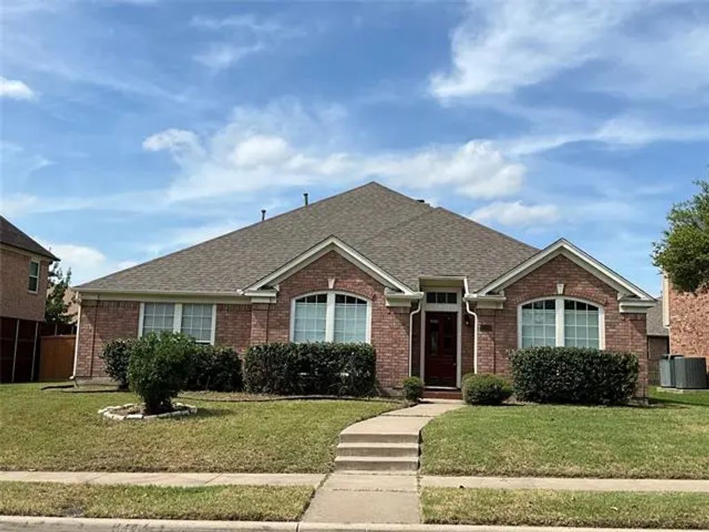 1109 Lakestream Drive, Plano