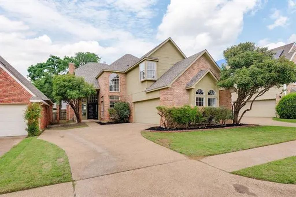 1401 Carver Lane, Irving