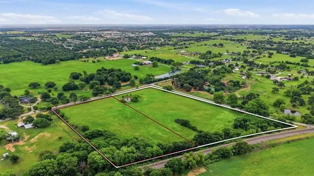 5ac New Hope Road, Aubrey