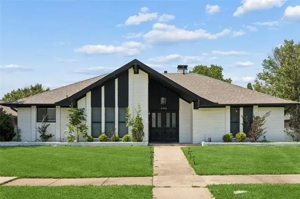 2405 Hanover Court, Rowlett