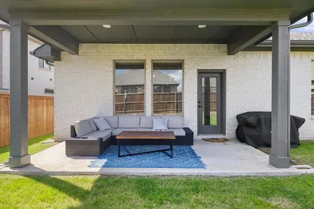 6020 Poolside Way, Royse City