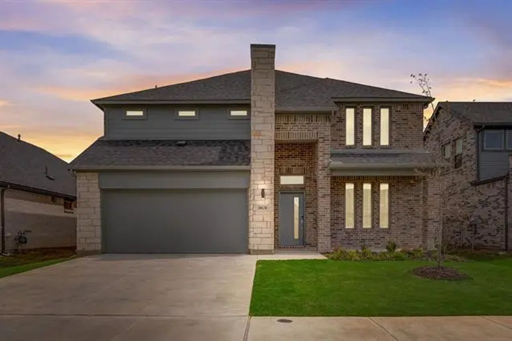 10628 Tonkala Drive, Fort Worth