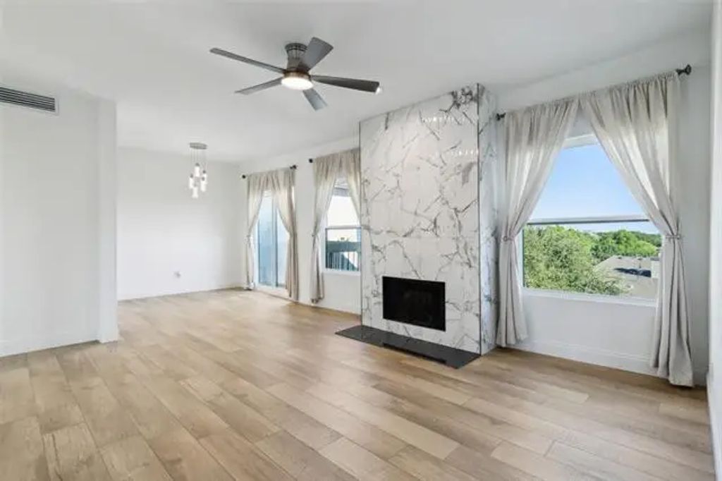8750 Park Lane 132, Dallas
