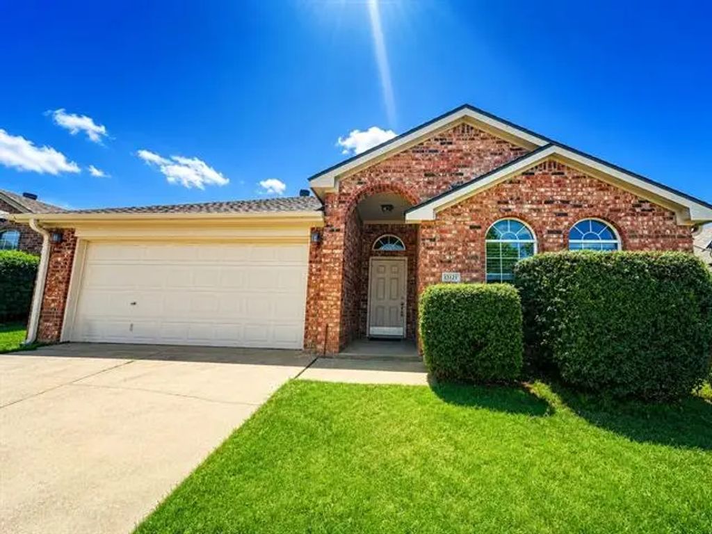 13121 Evergreen Drive, Fort Worth