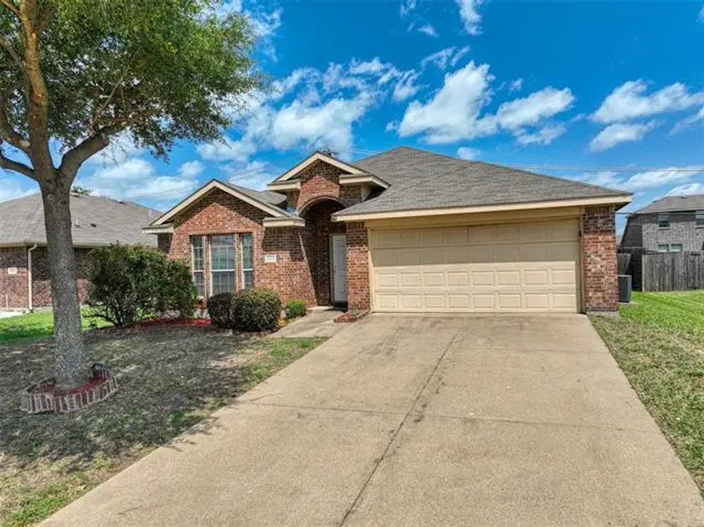2513 Wynngate Drive, Seagoville